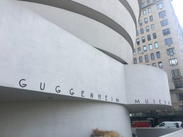 グッゲンハイム美術館 guggenheim museum